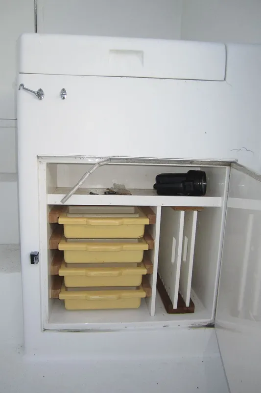 1995 Hatteras - One owner yacht Enclosed Bridge