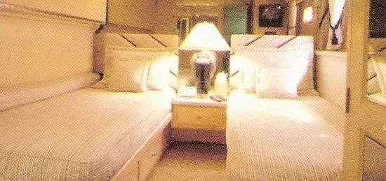 1987 Hatteras Motoryacht