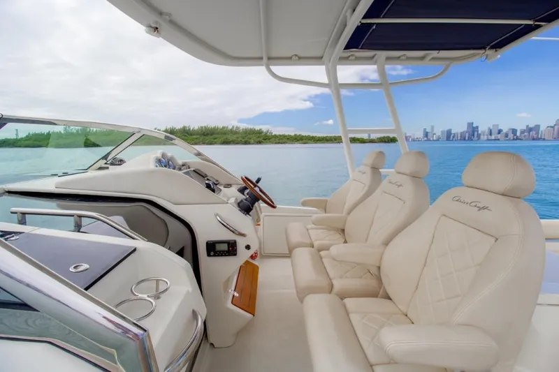 2016 Chris-Craft Launch 36