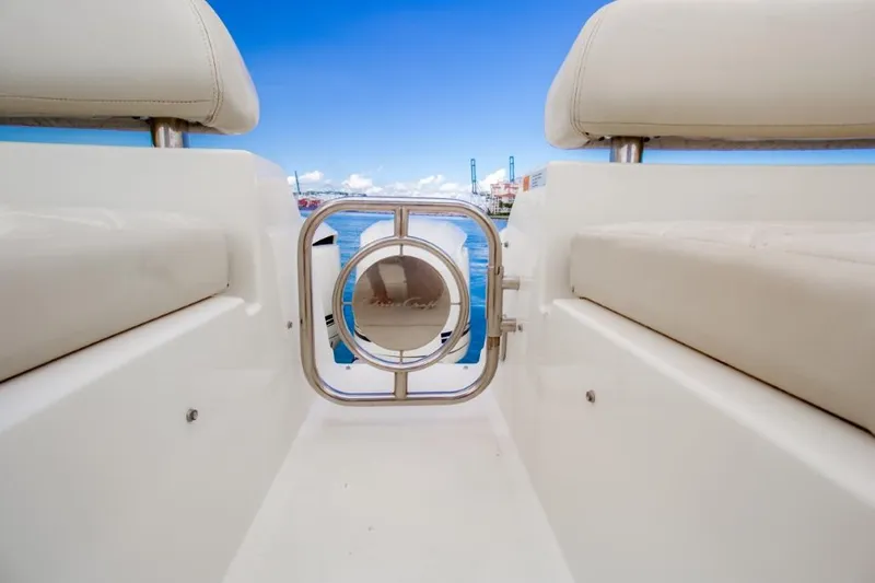 2016 Chris-Craft Launch 36