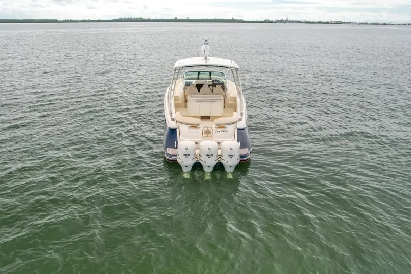 2016 Chris-Craft Launch 36