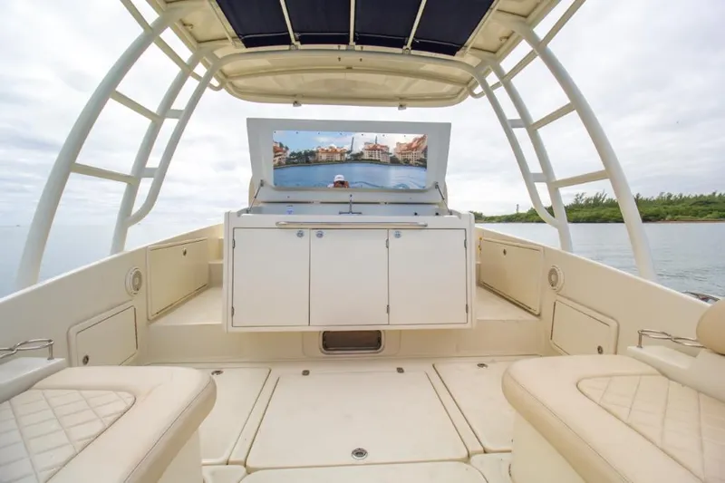 2016 Chris-Craft Launch 36