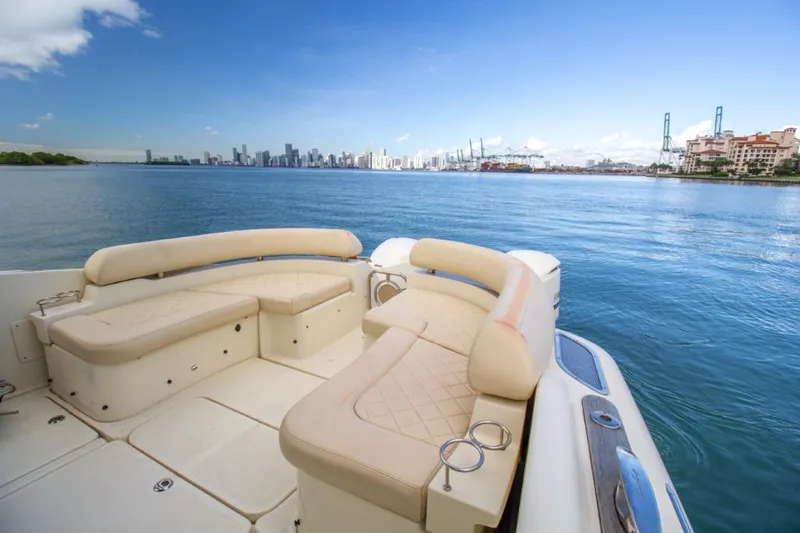 2016 Chris-Craft Launch 36