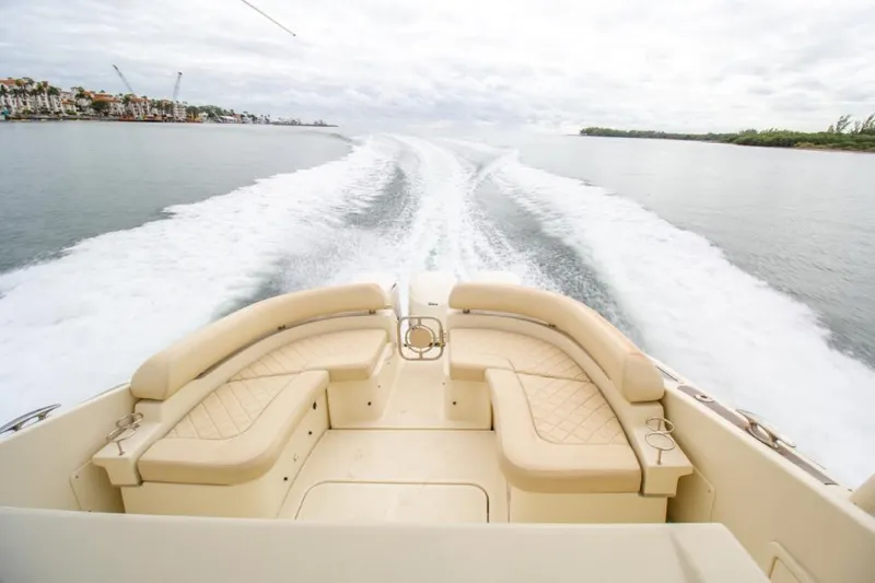 2016 Chris-Craft Launch 36