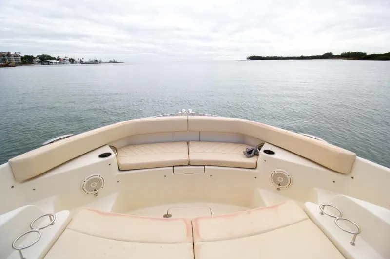 2016 Chris-Craft Launch 36