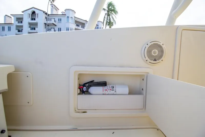 2016 Chris-Craft Launch 36