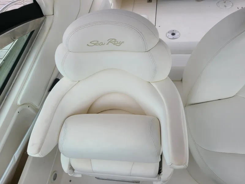 2002 Sea Ray 410 Sundancer