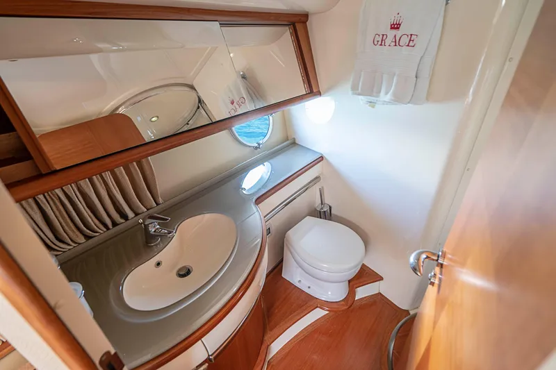 2008 Azimut 62E