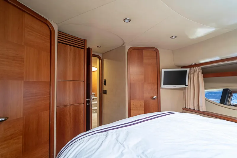 2008 Azimut 62E