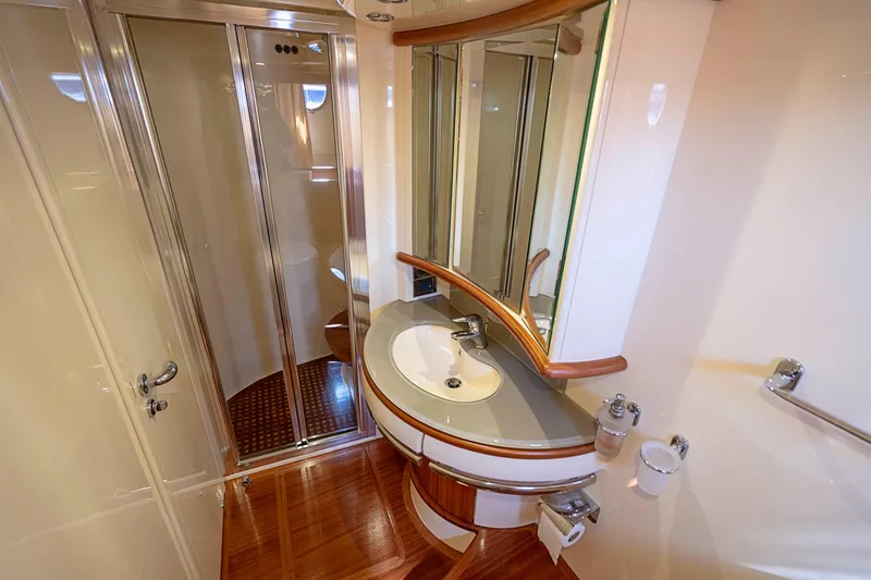 2008 Azimut 62E