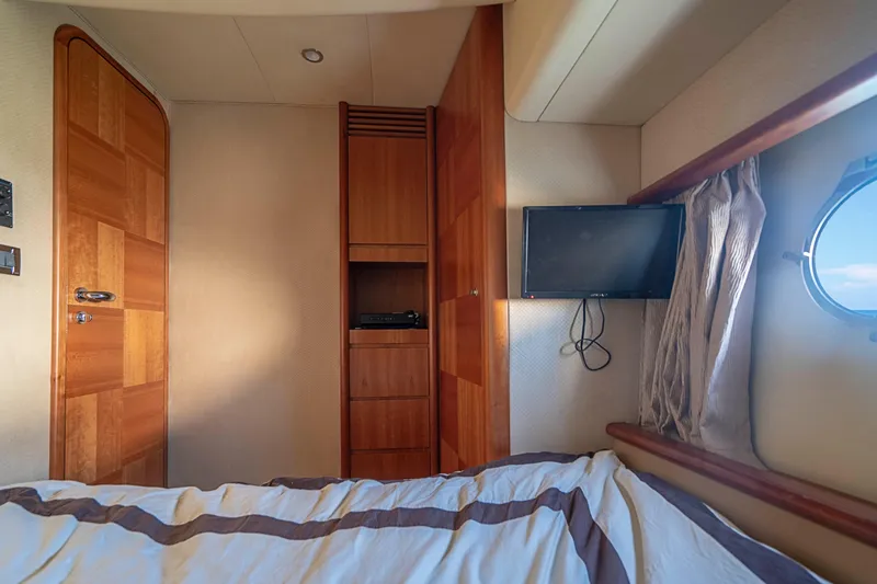 2008 Azimut 62E