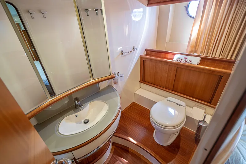 2008 Azimut 62E