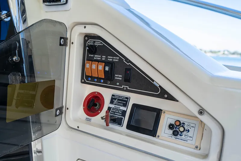 2008 Azimut 62E