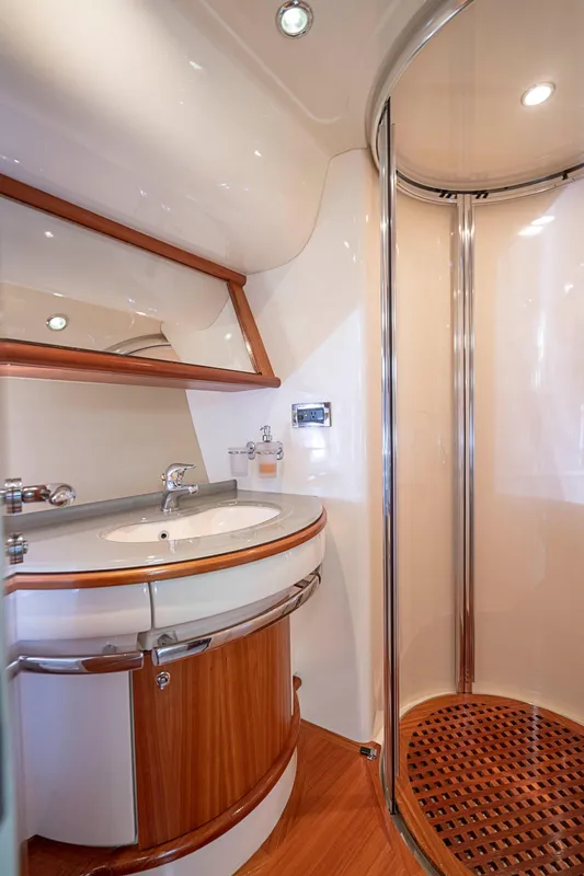 2008 Azimut 62E