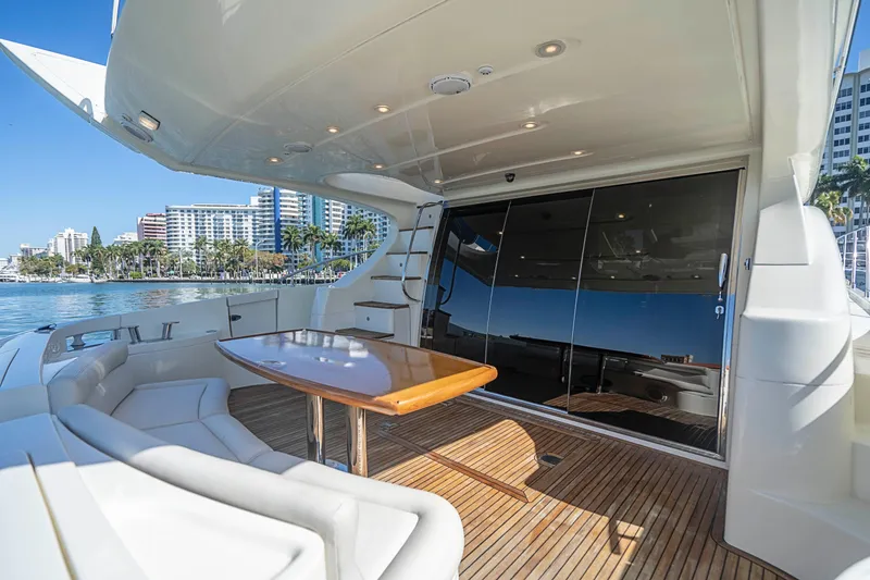 2008 Azimut 62E