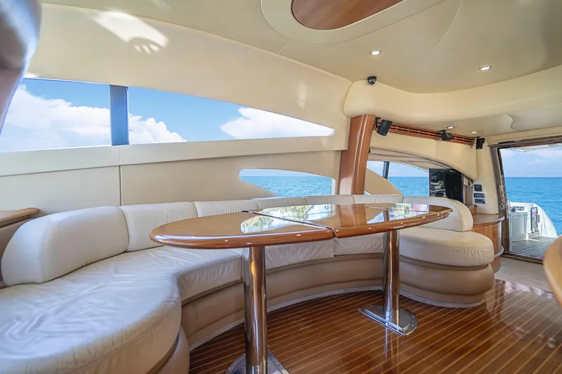 2008 Azimut 62E
