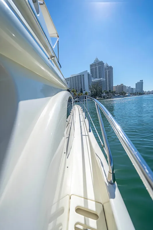 2008 Azimut 62E