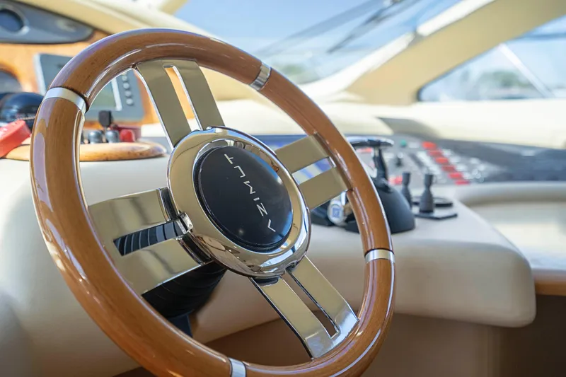 2008 Azimut 62E