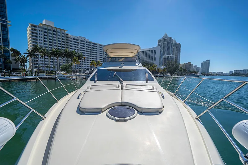 2008 Azimut 62E