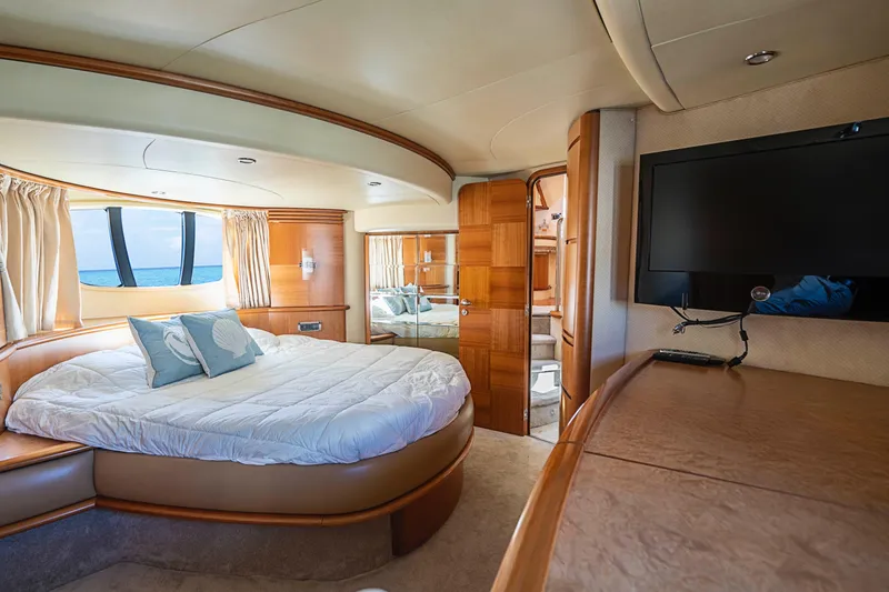 2008 Azimut 62E