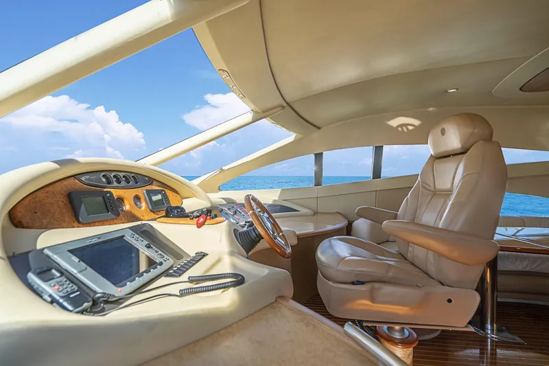 2008 Azimut 62E