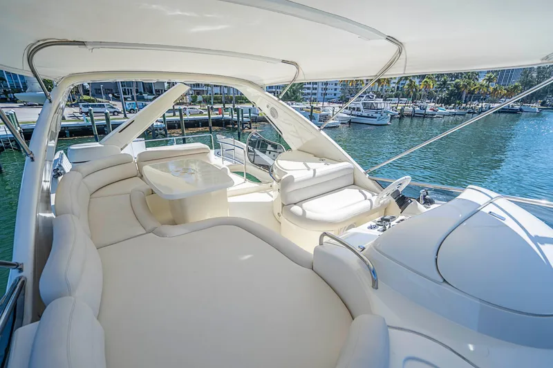 2008 Azimut 62E