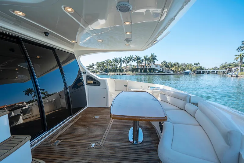 2008 Azimut 62E