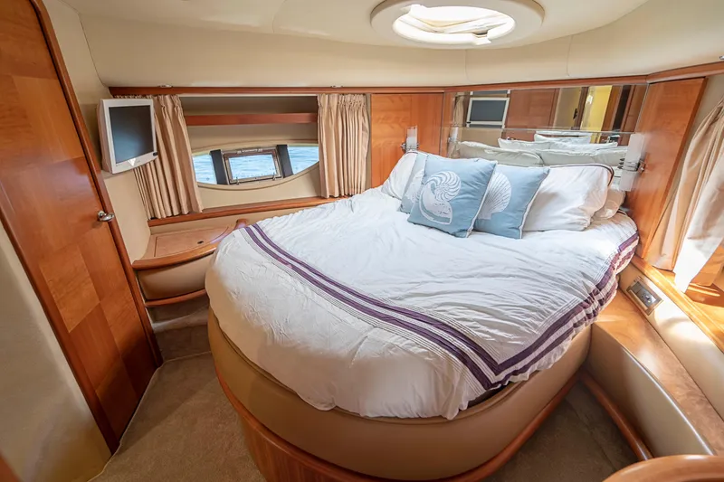 2008 Azimut 62E