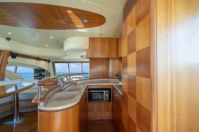 2008 Azimut 62E