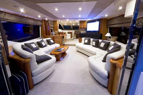 2005 Sunseeker Yacht