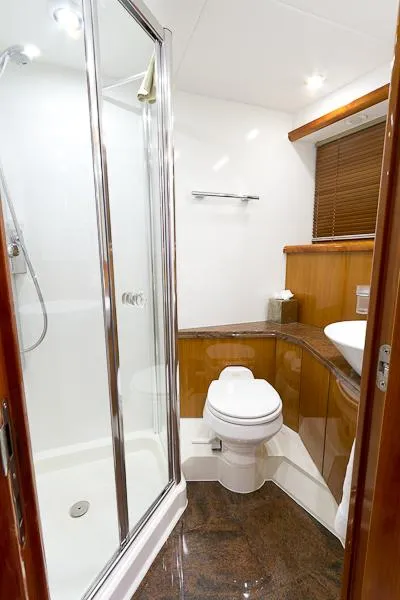 2005 Sunseeker Yacht