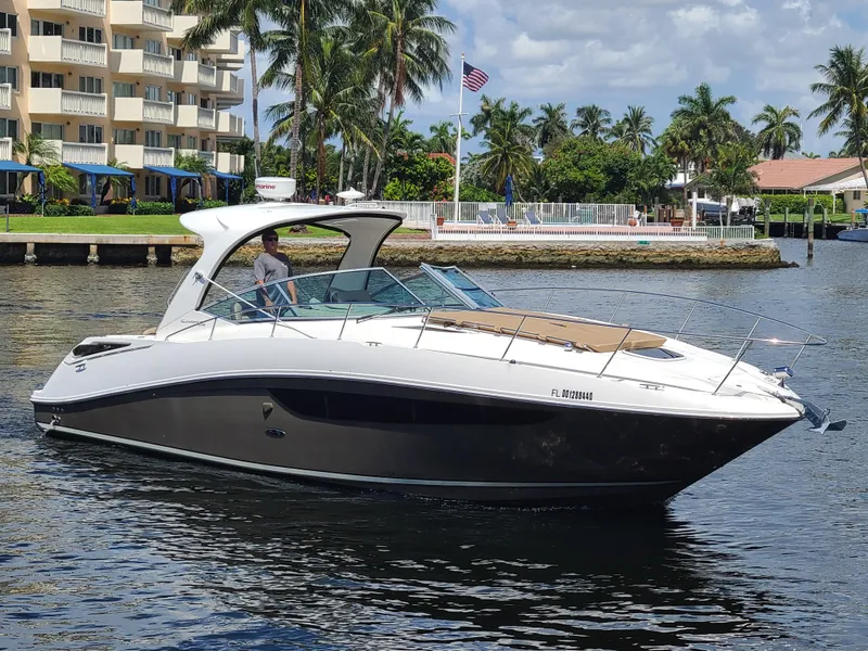 2014 Sea Ray Sundancer 370