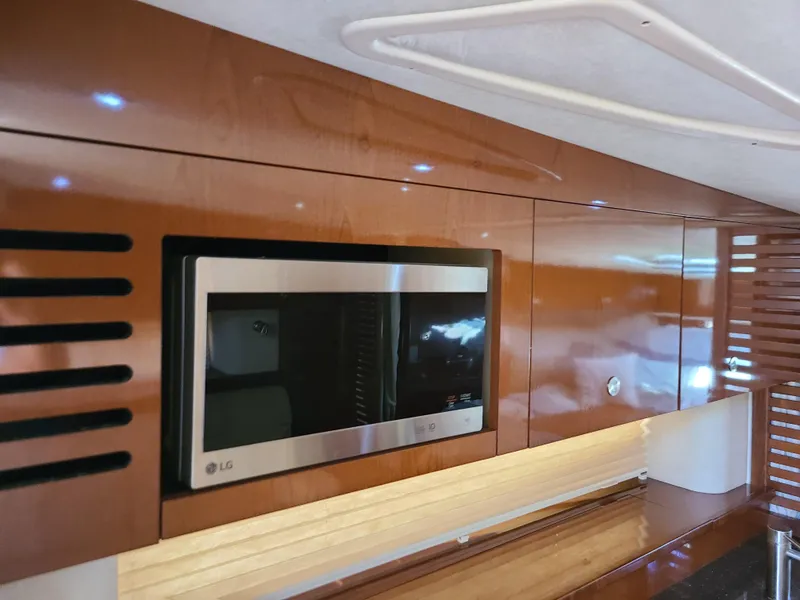 2014 Sea Ray Sundancer 370