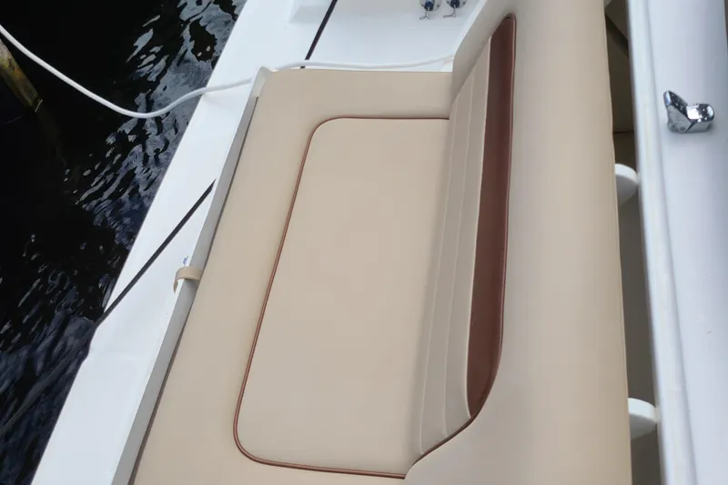 2014 Sea Ray Sundancer 370