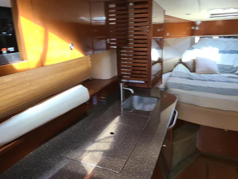 2014 Sea Ray Sundancer 370
