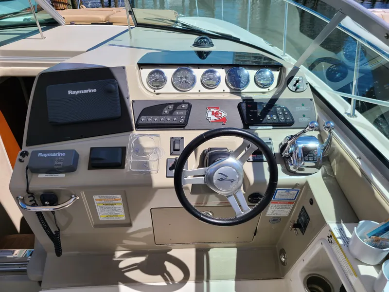 2014 Sea Ray Sundancer 370
