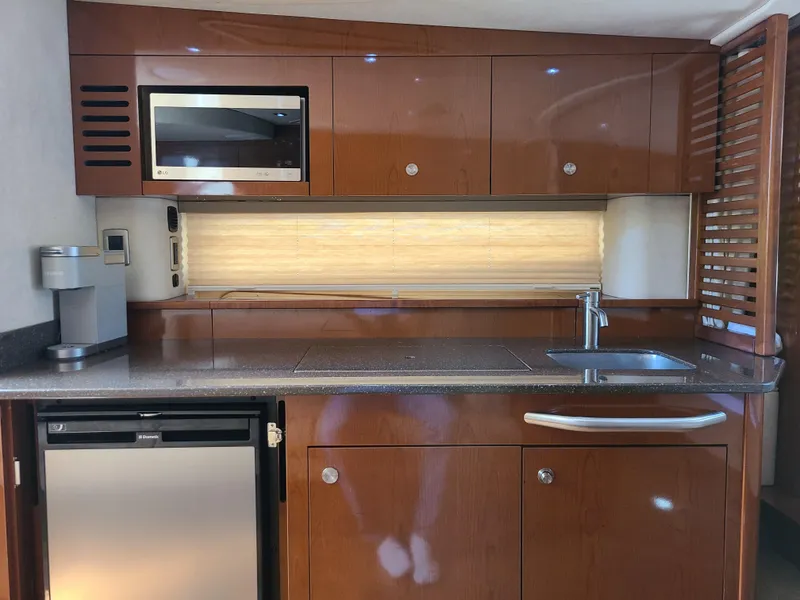 2014 Sea Ray Sundancer 370