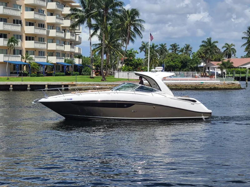 2014 Sea Ray Sundancer 370