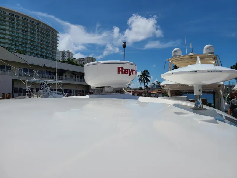 2014 Sea Ray Sundancer 370