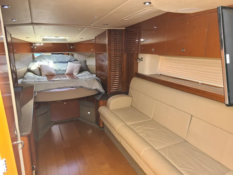 2014 Sea Ray Sundancer 370
