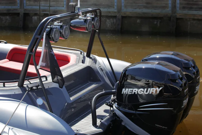 2018 Scorpion 1080