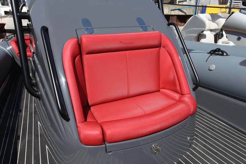 2018 Scorpion 1080