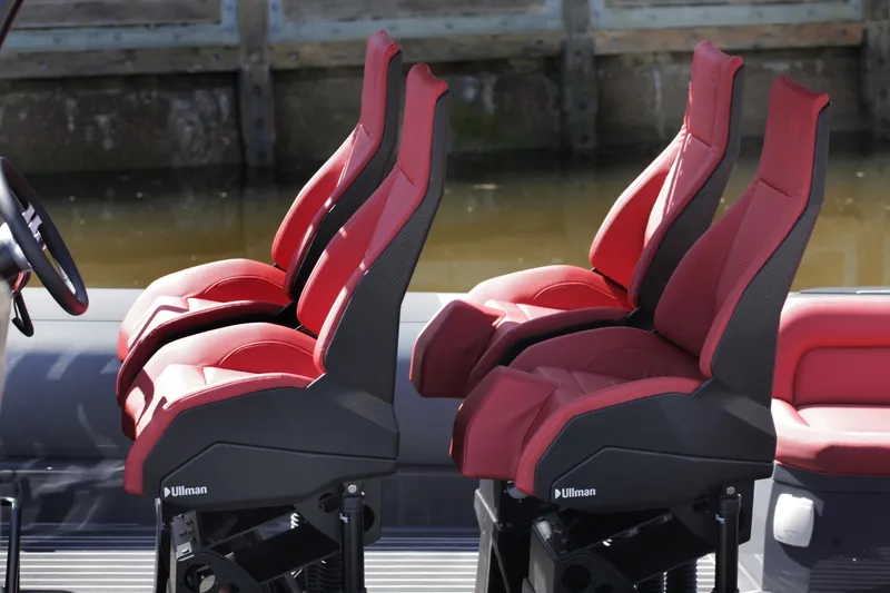 2018 Scorpion 1080