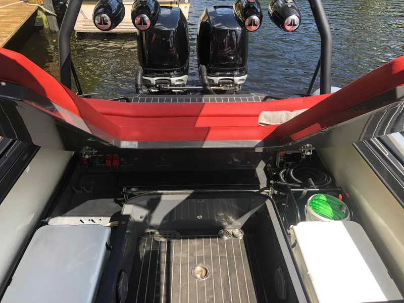2018 Scorpion 1080