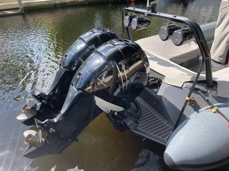 2018 Scorpion 1080