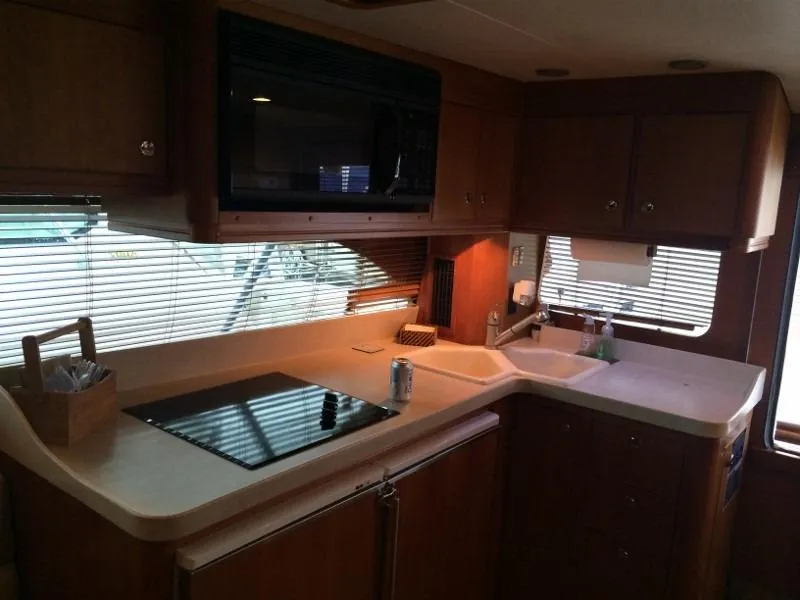 2003 Luhrs Convertible with tower