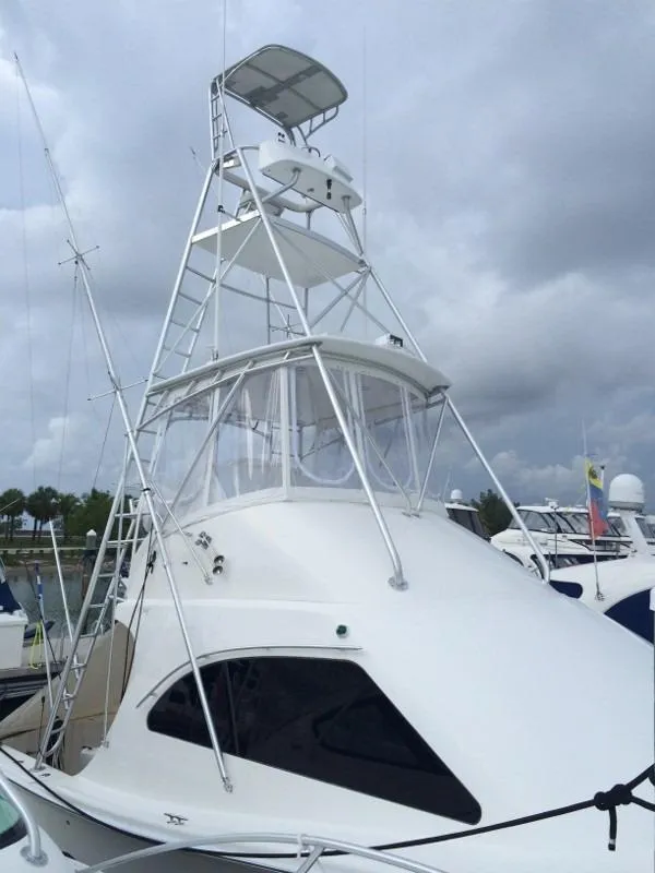 2003 Luhrs Convertible with tower