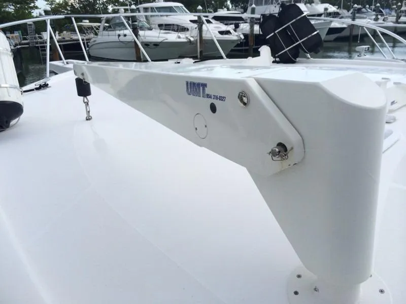 2003 Luhrs Convertible with tower