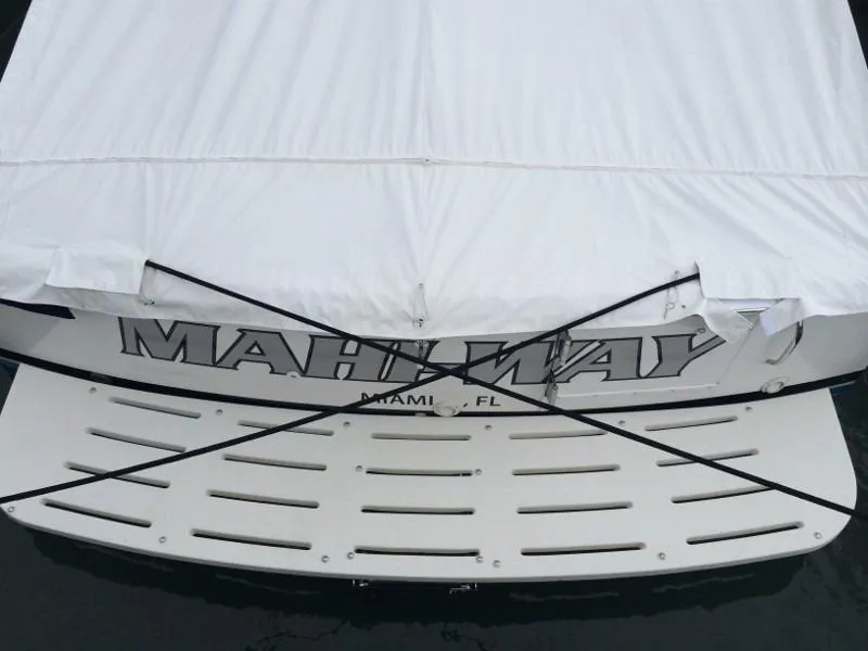 2003 Luhrs Convertible with tower