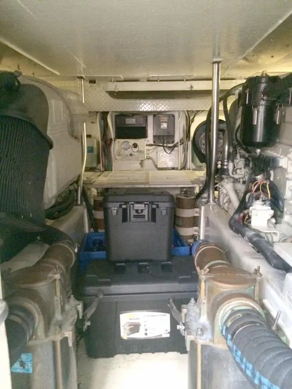 2003 Luhrs Convertible with tower